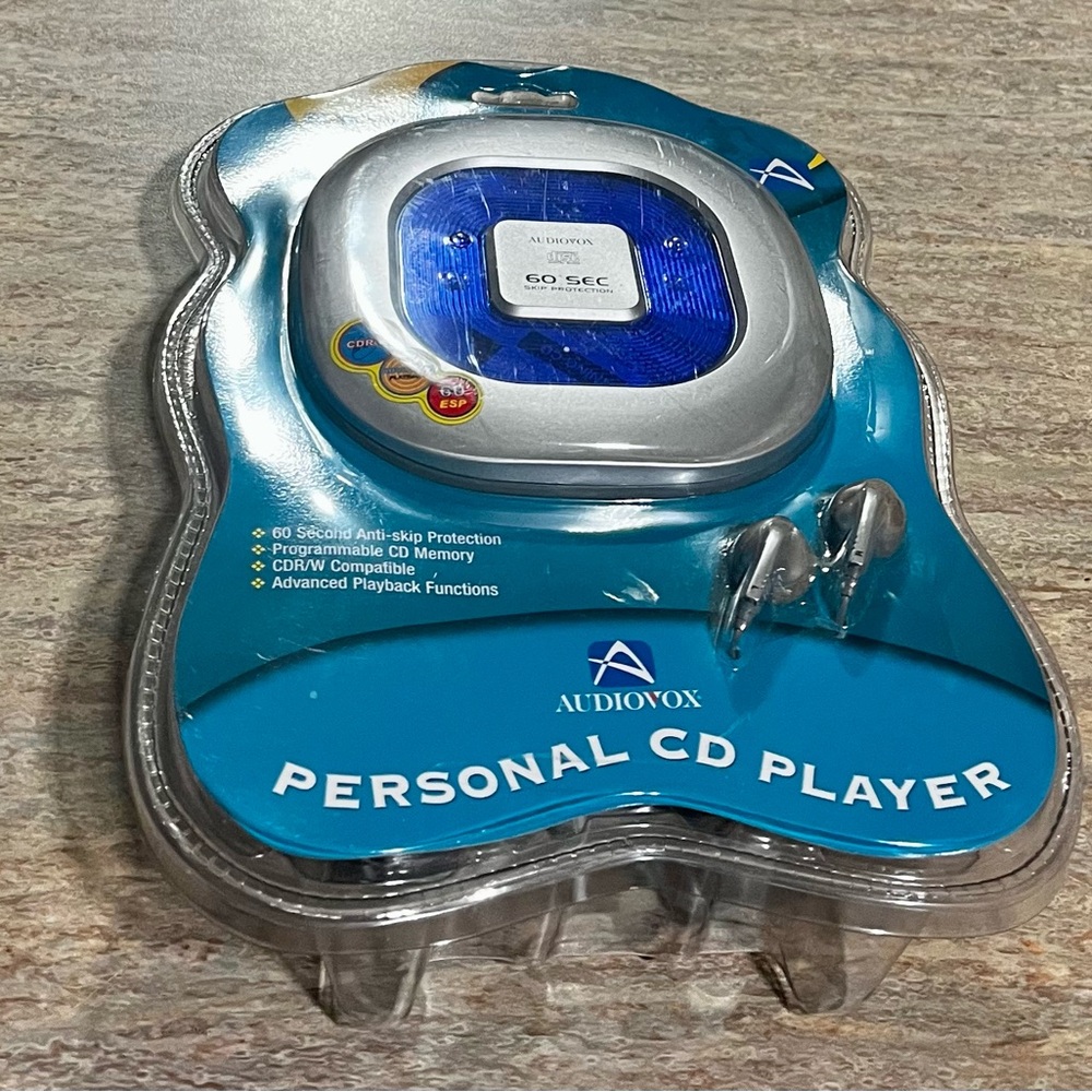 NIB Audiovox CD146D Personal CD player